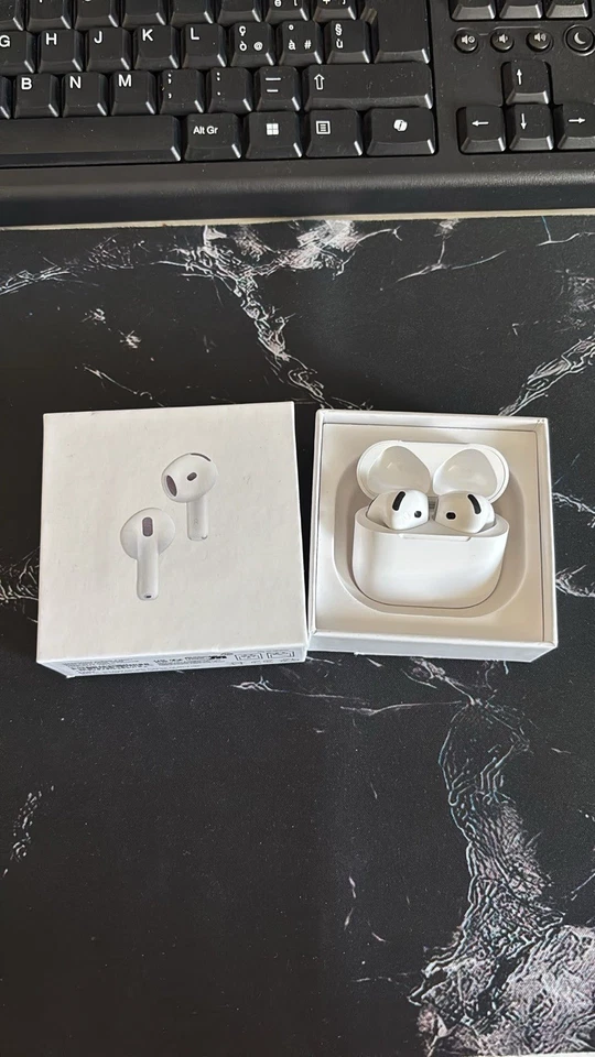 Apple AirPods 4 ANC, foto 2 di 5