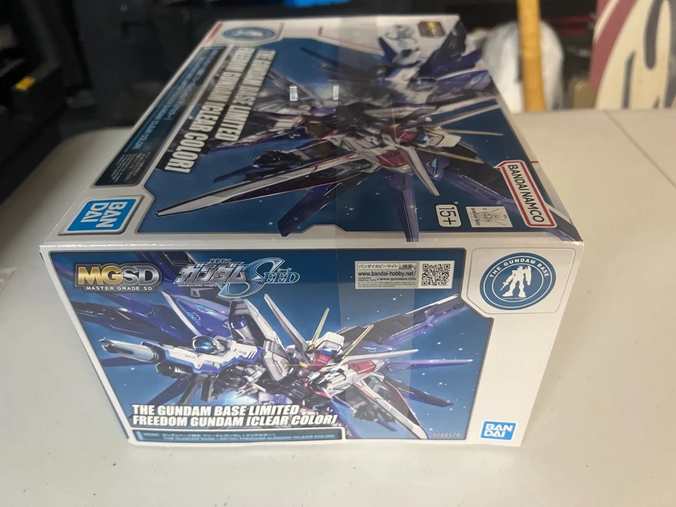 P-Bandai MGSD Freedom Gundam (Clear Color) Gundam Base Limited Edition 1/100 - Image 3 of 4