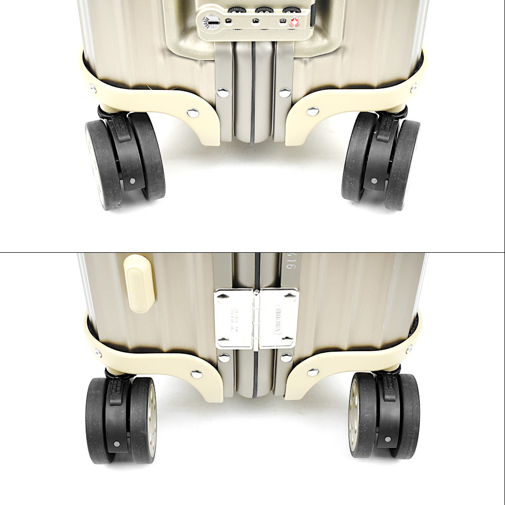 Used Rimowa Topaz Titanium 45L 923.56.03.4 4-Wheel Multi Used Rimowa Topaz Titanium 45L 923.56.03.4 4-Wheel Multi