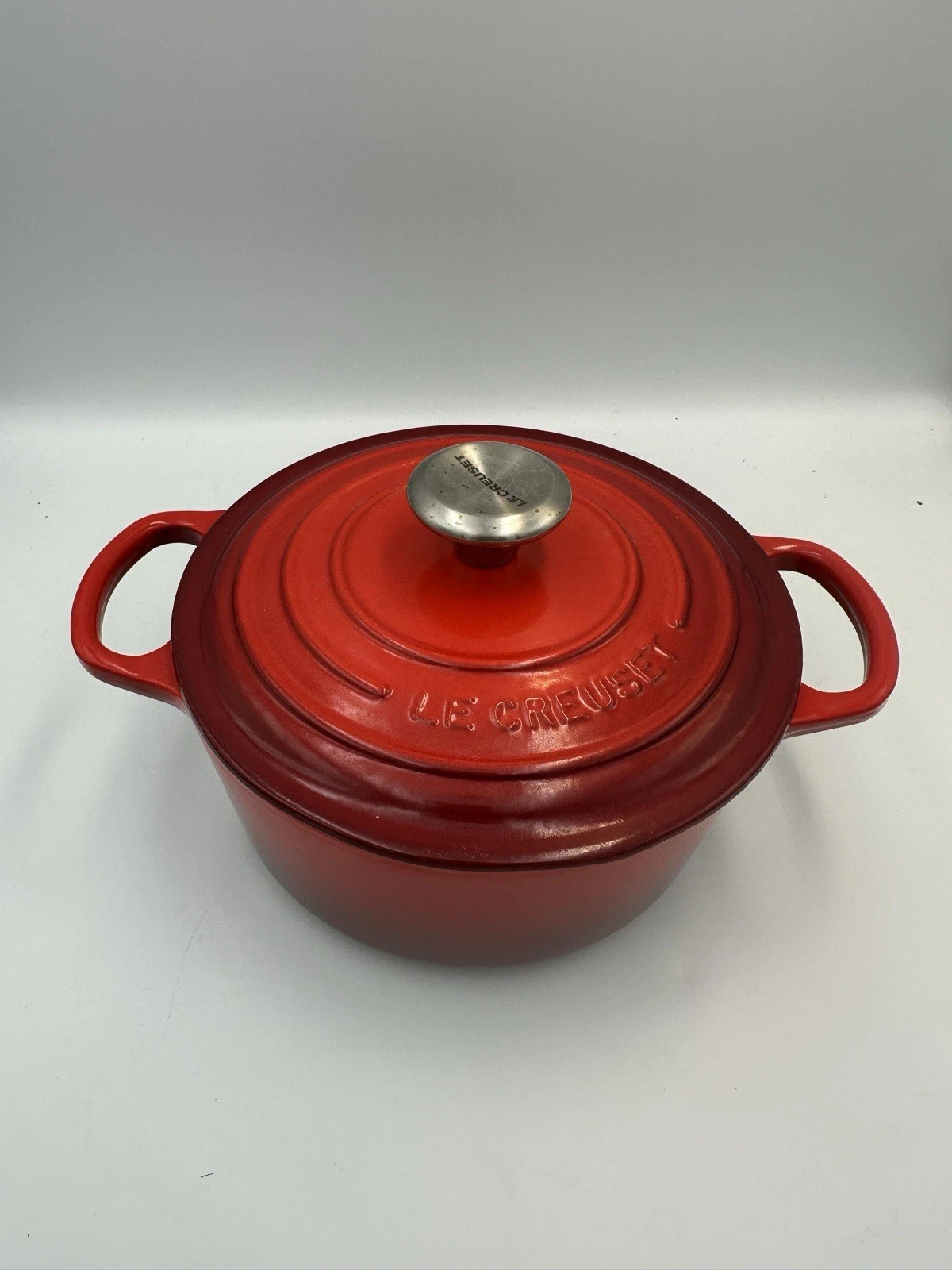 Le Creuset Cherry Red Dutch Oven Pot Size 18