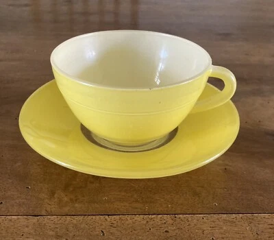 Grande Tasse 200 ml et Soucoupe Verre Duralex Jaune Vintage Années 70 - Photo 1/4