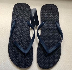 tommy hilfiger navy blue flip flops