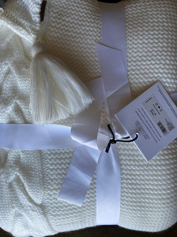 Ugg Home Collection Dakota Knit Acrylic Throw Blanket 50x70” NWT