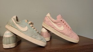 Lot of 2 Vintage Nike Racer 80s Running Shoe  Pink and aqua Size  1