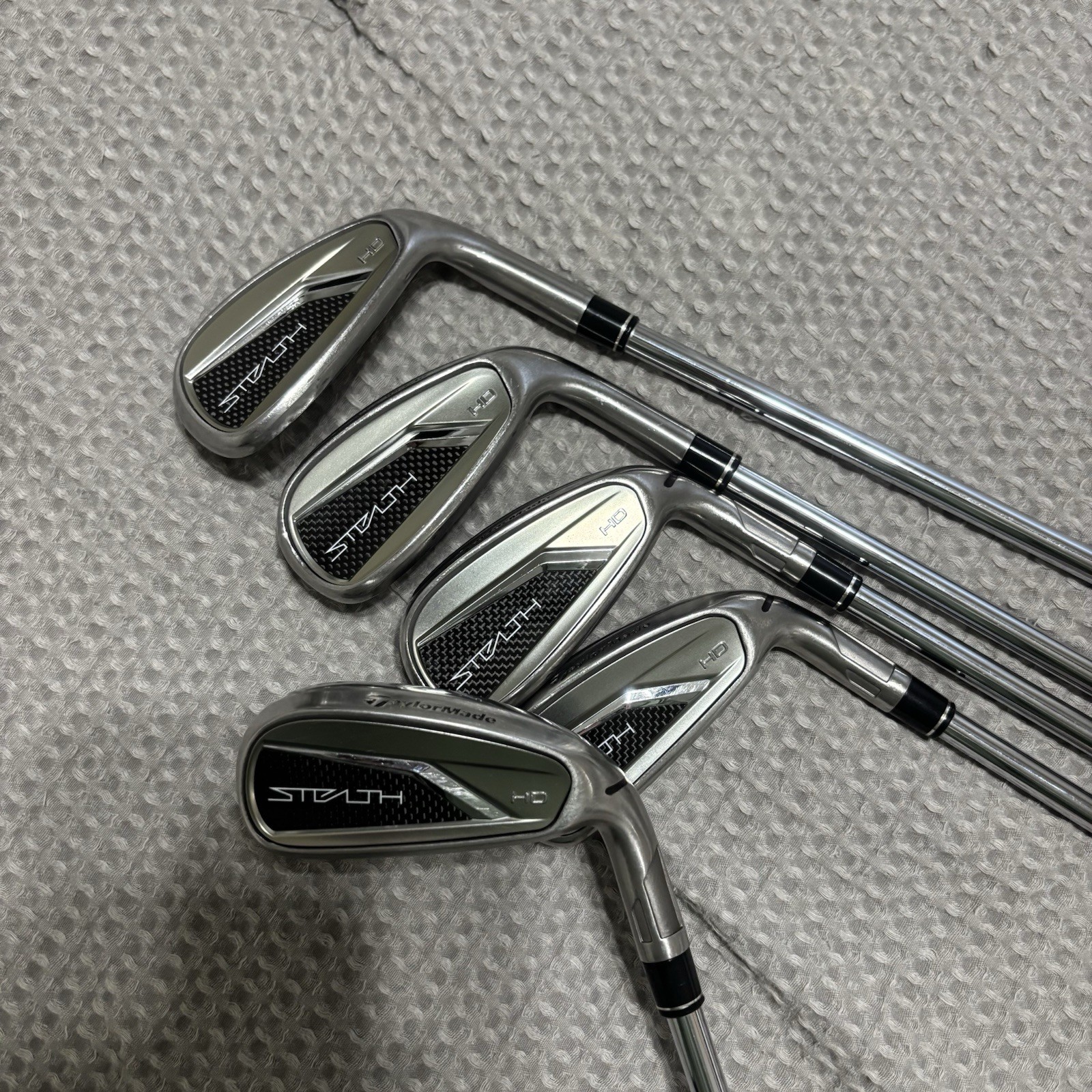TaylorMade Stealth HD Iron Set 6-PW KBS Max MT 85g Stiff Steel Mens Right Handed