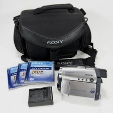 Sony Handycam DCR-DVD105 DVD Carl Zeiss Camcorder, Charger, Case Bundle Tested