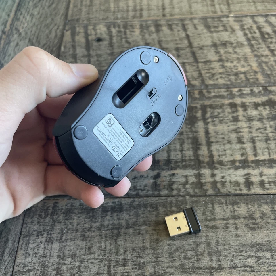 iHome Ergonomic Wireless Desktop Mouse For Windows Red  USB connection  - Image 2 of 2