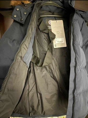 canada goose jacket men large navy blue - product listing photo