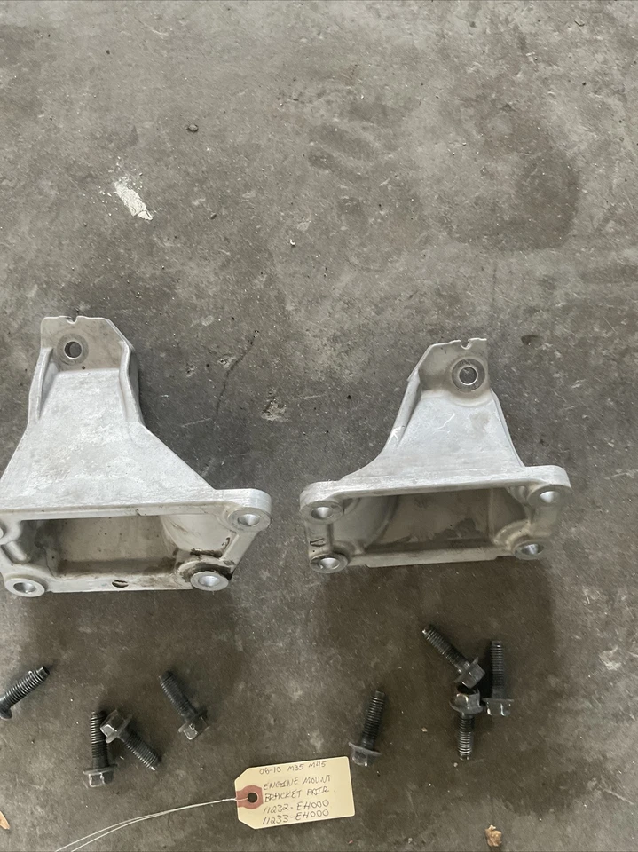 06-10 英菲尼迪 M35 M45 发动机安装支架一对 11232-EH000 11233-EH000 — 第 3/4 张图片
