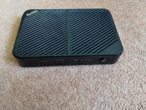 ZyXEL Communications AMG1302-T10A 150 Mbps 10/100 Wireless N Router - Picture 3 of 4