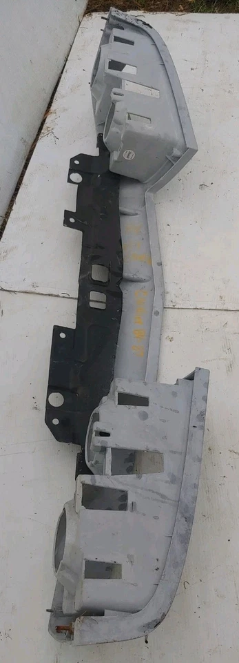 Panel de cabezal Chevrolet Cavalier 1984-1987 nuevo Foto 3 de 4