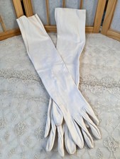 Vtg Gloves MCM White Opera Length Lovely 3 Buttons Approx Size Small 6