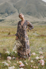 Spell & The Gypsy Size M Mystic Gown in Nightfall RRP$349