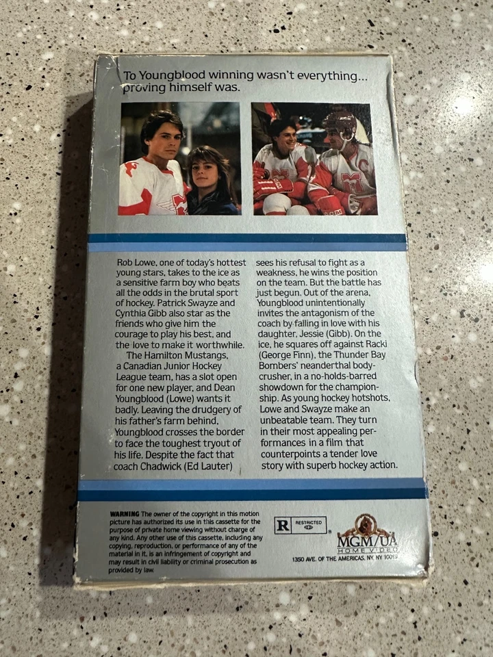 Youngblood VHS Big Box 1986 Rob Lowe Patrick Swayze Hockey Drama Rare OOP Foto 3 de 3