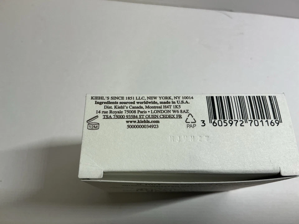 Barra de limpieza concentrada purificadora de poros profundos de tierras raras Kiehl's, 3,5 OZ Foto 4 de 4