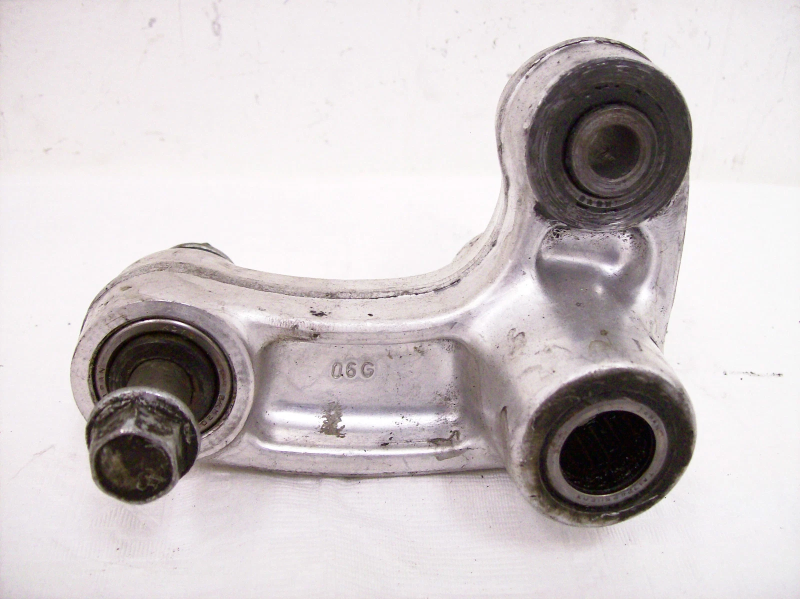 LEVER SET, REAR CUSHION | Includes Item(s) 2 - 4