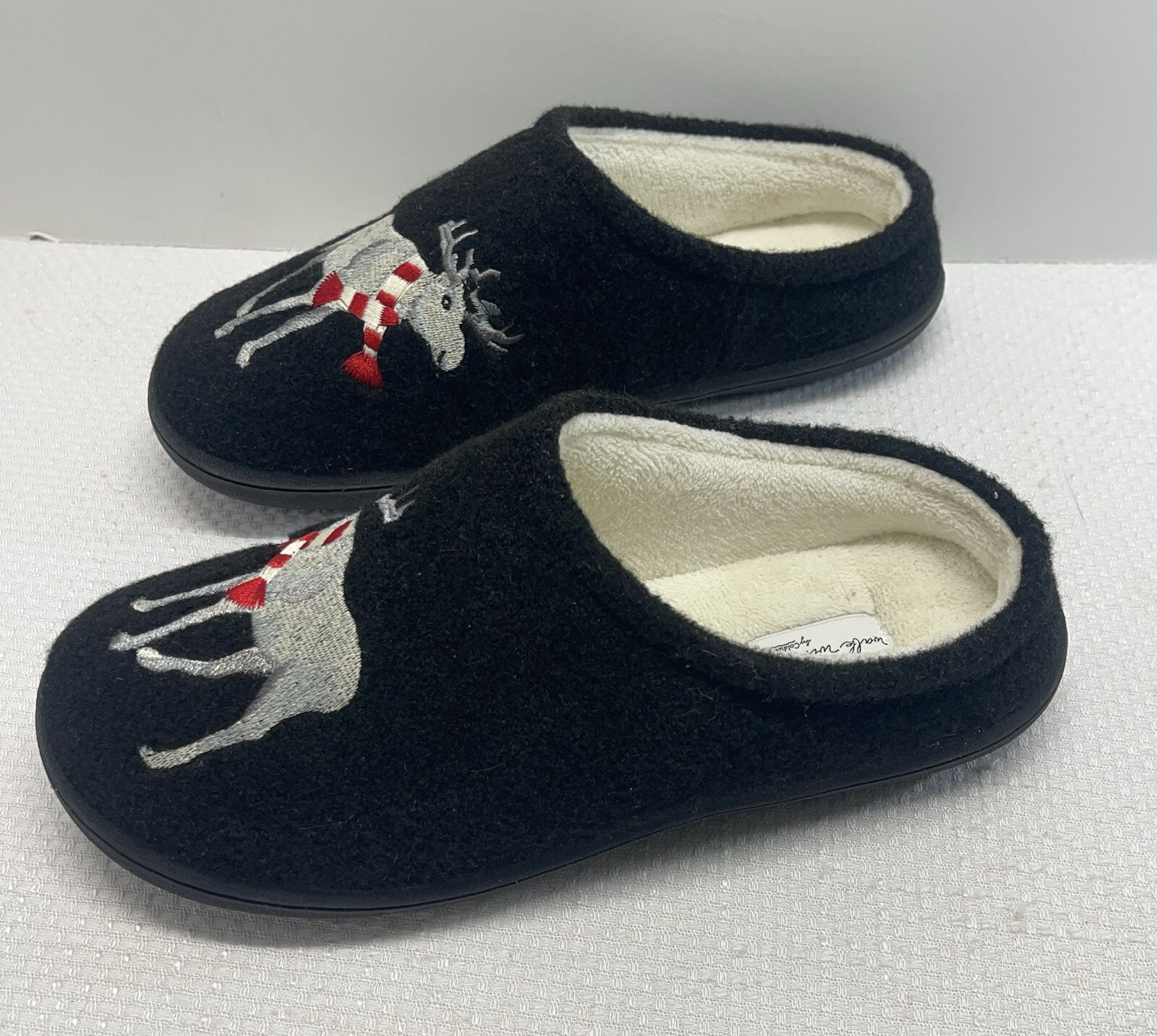 Colwater Creek Women’s 10 W Slippers Walk With Me Black Moose Scarf Comfort