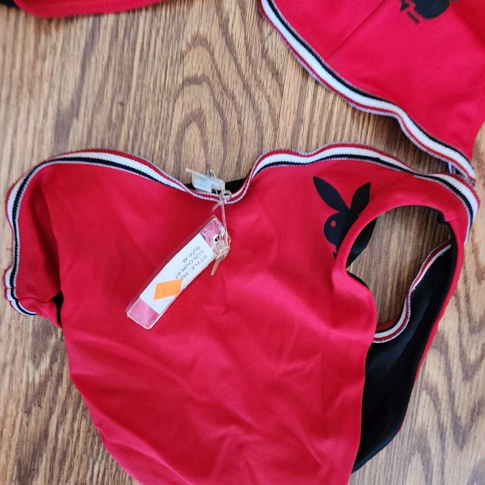 Bikini Playboy vintage rojo y negro sujetador superior e inferior talla 6/M Chicago Bulls Foto 2 de 4