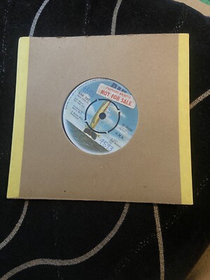 H.M.K. (Heavy Metal Kids) - Delirious (7'' single) RAK 262