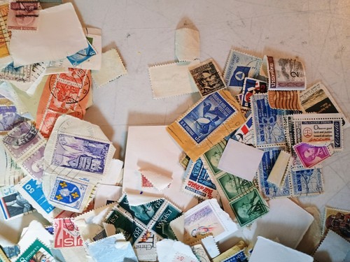 HUGE LOT of 994 VINTAGE Cancelled Stamps Worldwide & US) - FREE SHIPPING! - Picture 21 of 24