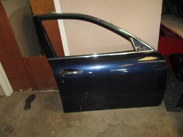Maserati Quattroporte RH Front Door Blue P/N 67062000