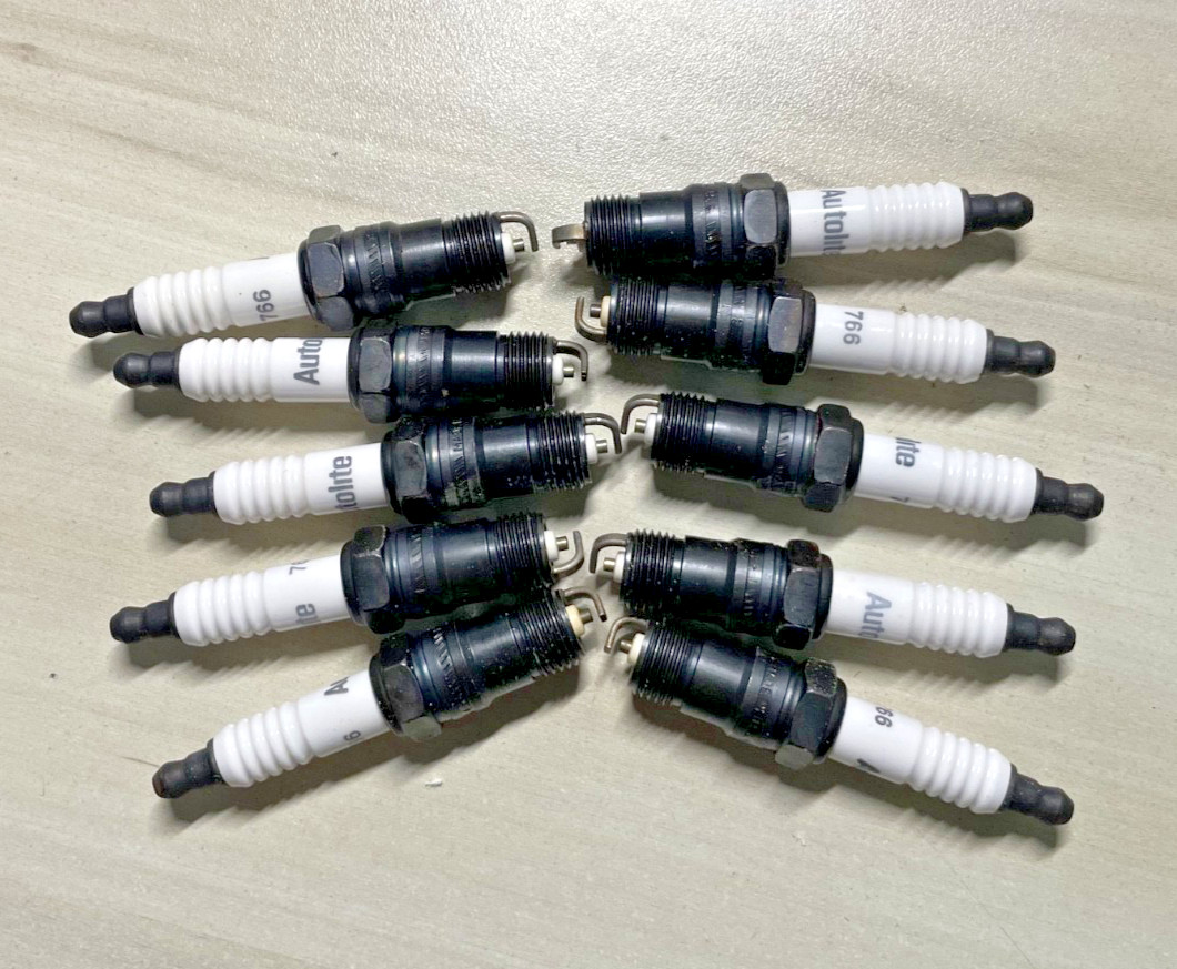 LOT OF 10 - Autolite 766 Copper Resistor Automotive Replacement Spark Plugs