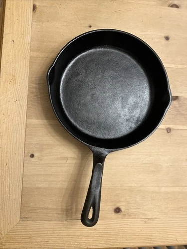 WAGNER'S 1891 ORIGINAL 10 1/2" CAST IRON SKILLET USA - REFURBISHED & SEASONED