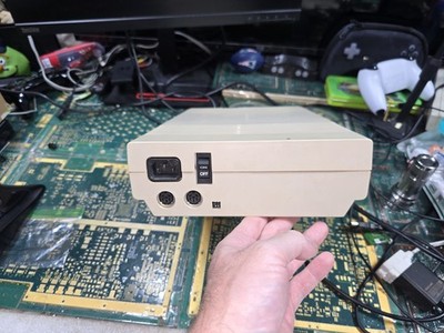 Commodore 1571 Exact DEFECTIVE DONOR Floppy Disk Drive-Issues-Intact-PARTS-READ