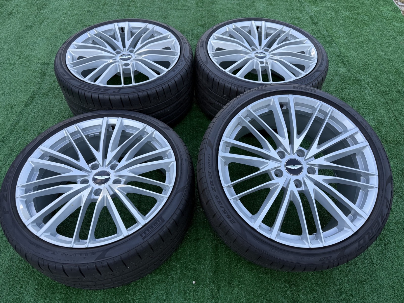 Set Aston Martin DBS Wheels Forged 21 inch OEM MINT