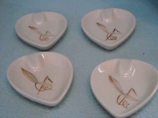 Picture 1 of 4