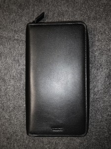 tumi document holder