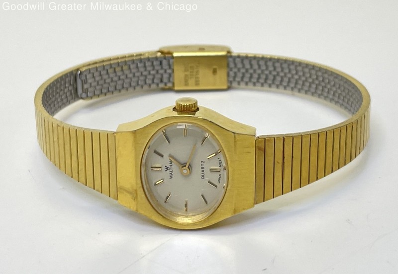 VNTG Waltham Quartz Gold Tone Wristwatch 25.5g