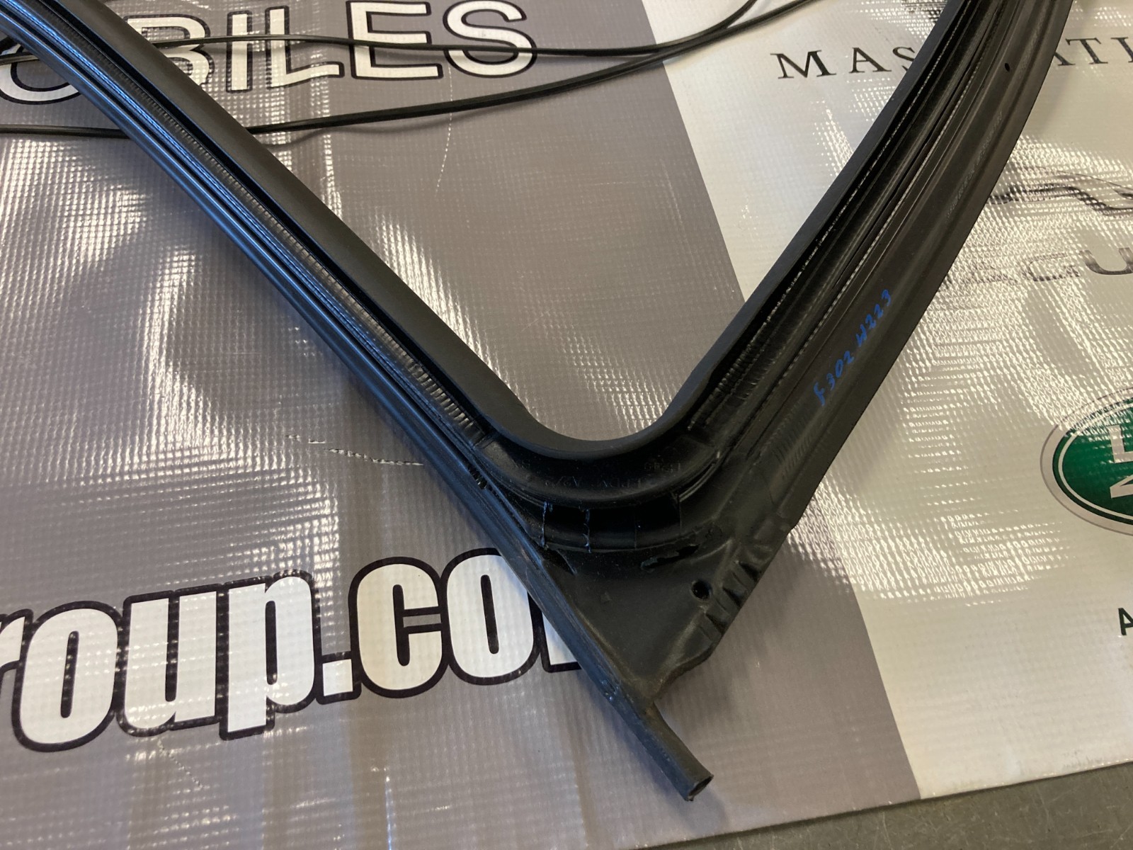 OEM Maserati Front, Left-Hand Door Gasket, Ghibli/Quattroporte, 670036937