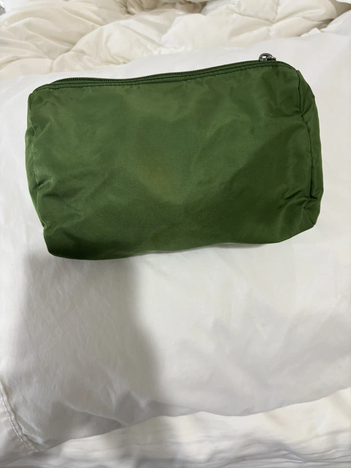 Bolso PRADA Tessuto Verde Nylon Auténtico Cosmético Bolso con Cremallera Foto 4 de 4