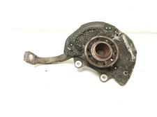 Mercedes-Benz C W205 2018 Rechts Radnabe Vorderrad A2053322200 Diesel 143kW Mercedes-Benz C W205 2018 Rechts Radnabe Vorderrad A2053322200 Diesel 143kW