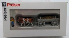 Preiser 30474 HO Scale Farm Manure Wagon with Figure Drawn by Two Oxen
