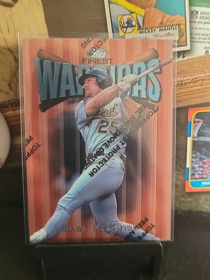 1997 Topps Finest #30 Mark McGwire Finest Warriors w/Coating  