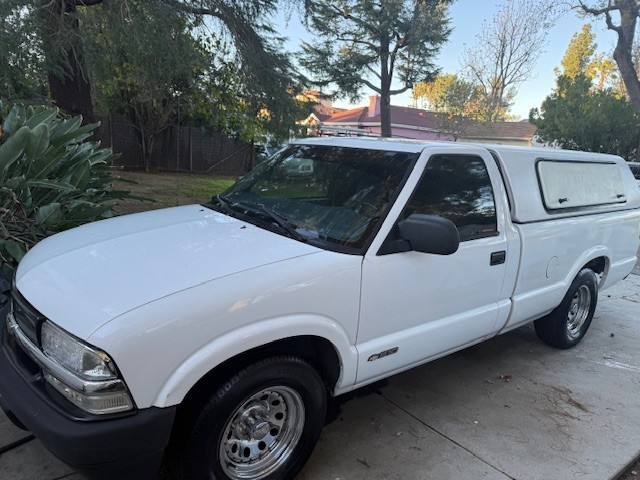 1997 Chevrolet S10 for sale in Tarzana California