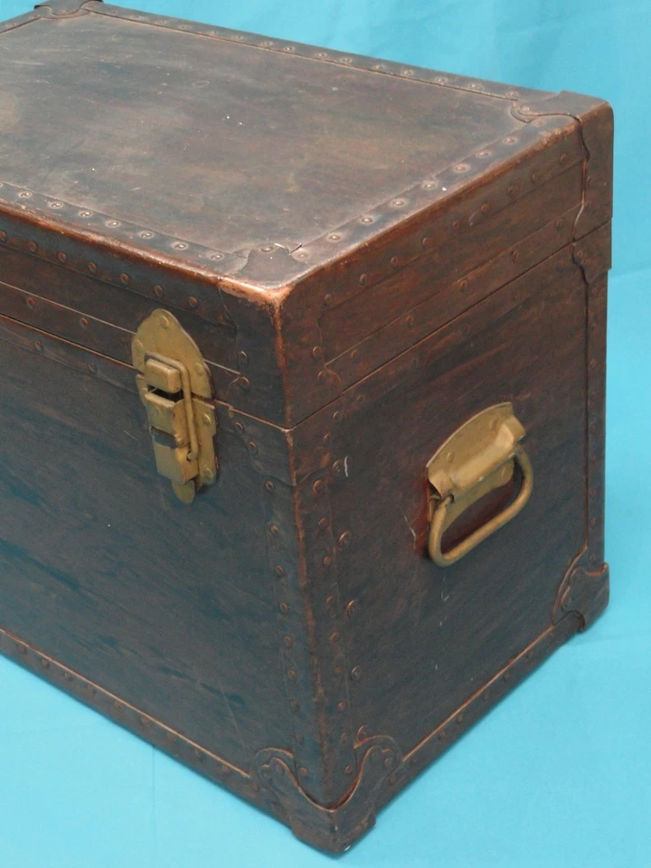 BAÚL VAPORERO DE MADERA VINTAGE 1953 UNITED STATES BAÚL con montaje de cobre latón Foto 3 de 4