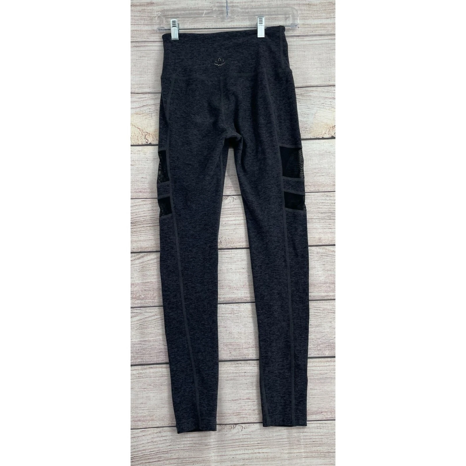 beyond-yoga mesh panel leggings