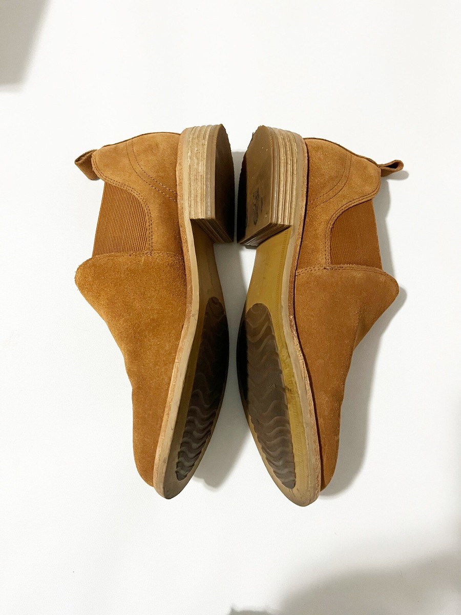 Clarks Edenvale Page Slip-On Dark Tan Suede Ankle Chelsea  display picture 1