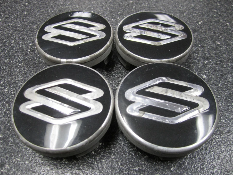 Set (4)  OEM  2004-2006 16" Suzuki Verona Black & Polished Center Caps 96451427 - Image 2 of 4
