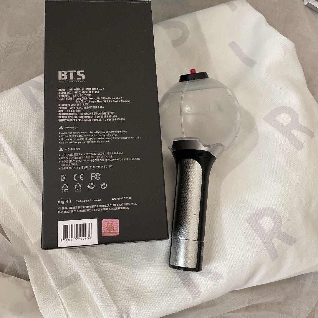 【値下げ】BTS OFFICIAL LIGHT STICK Ver.2 アミボム BTS Bangtan Boys Official Light Stick ARMY Bomb Version 2