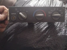 98 07 CHEVY EXPRESS VAN A/C HEAT CLIMATE TEMPERATURE CONTROL W/ Defrost 16238475