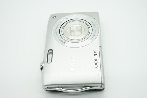 Nikon COOLPIX S3300 Silver Compact Digital Camera USED TESTED - Afbeelding 6 van 21