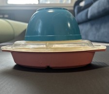 Vintage Eagle And Banner Pyrex Toy Blue Mixing Bowl And Pink Casserole. Rare