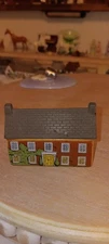 WADE THE MANOR, WHIMSEY-ON-WHY VILLAGE,  SET 3, 1982