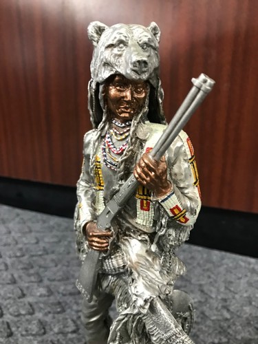 Masterworks Pewter Moon Bear LE Native American Sculpture by Peter sedlow 1991 - Picture 12 of 12