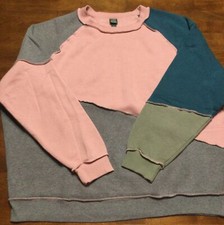Junior  s Wild Fable Crew Neck Pullover Sweatshirt Size L Pink/Gray/Teal/Lt Olive