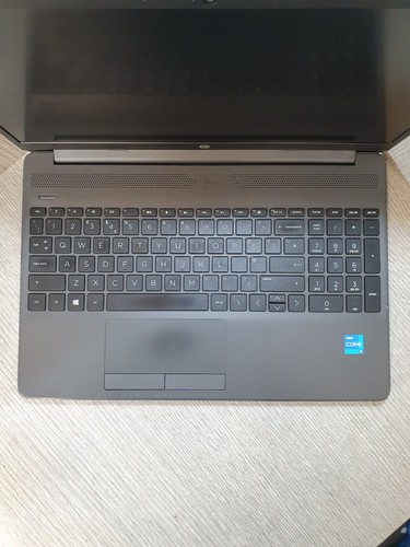 HP 250 G8 i5-1135G7 @ 2.4GHz 8GB DDR4 NO SSD Grade D *READ DESCRIPTION* EF1707 - Picture 2 of 13